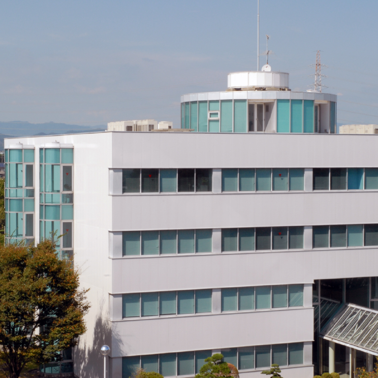 中央研究所の開設