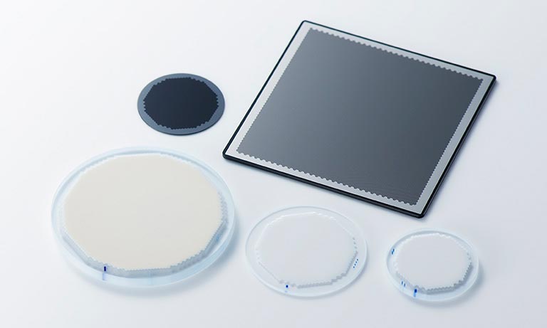 キャピラリプレート