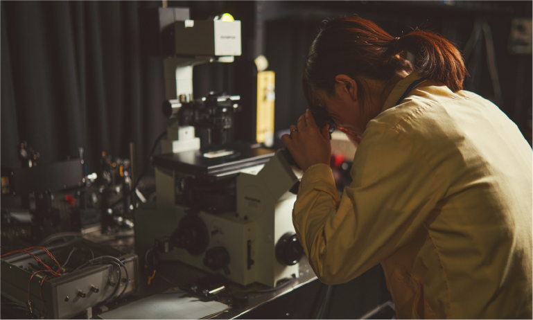 中央研究所第8研究室　R.U.さん2